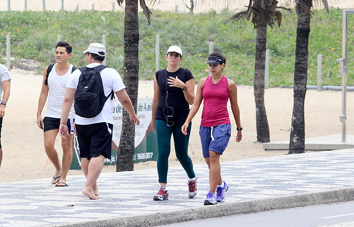 Malu Mader faz caminhada ao lado de amiga no Leblon - Ag.News