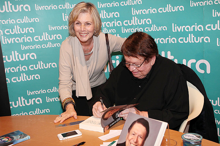 Boni lança seu livro em São Paulo.