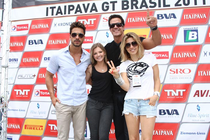 Júlio Rocha, Patricia de Sabrit, Carol Bresolin e Carlos Machado