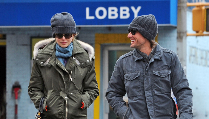 Nicole Kidman enfrenta o frio de Nova York para ir ao cinema com o marido. OFuxico