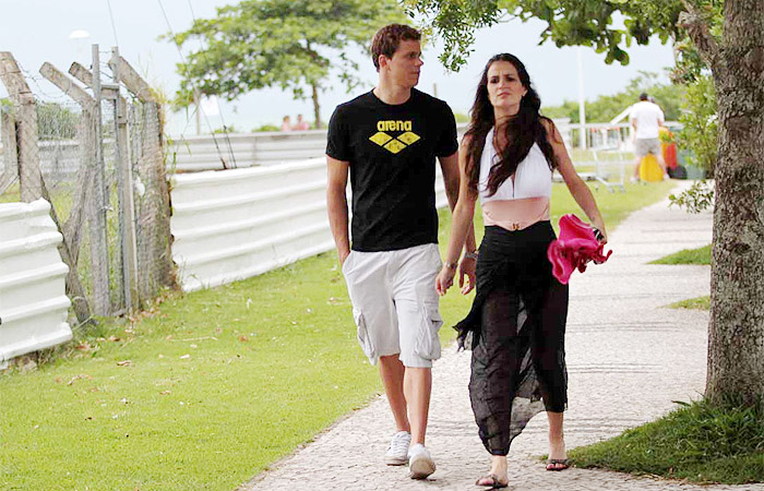 César Cielo e Miss Brasil são vistos juntos novamente em Floripa