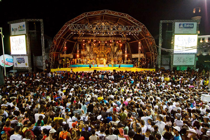 Daniela Mercury canta músicas de Chico Buarque, em Salvador 