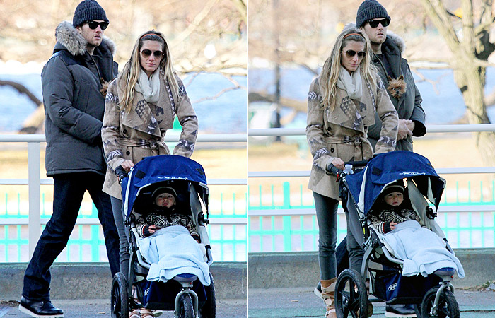 Gisele Bündchen e Tom Brady levam o filho ao parque, apesar do frio