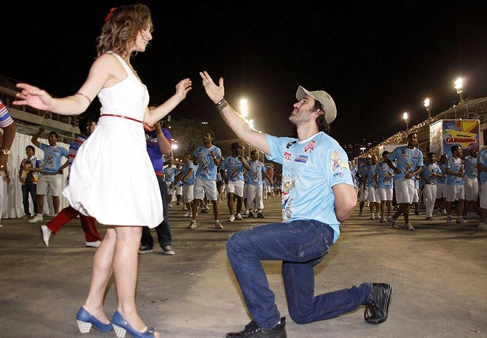 Os sambistas Eriberto e Letícia Spiller arrasam no ensaio da agremiação carioca