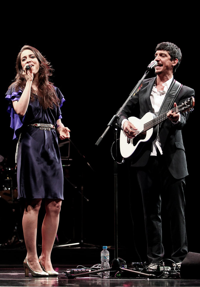 Roberta Sá participa do show de Pedro Luís em São Paulo