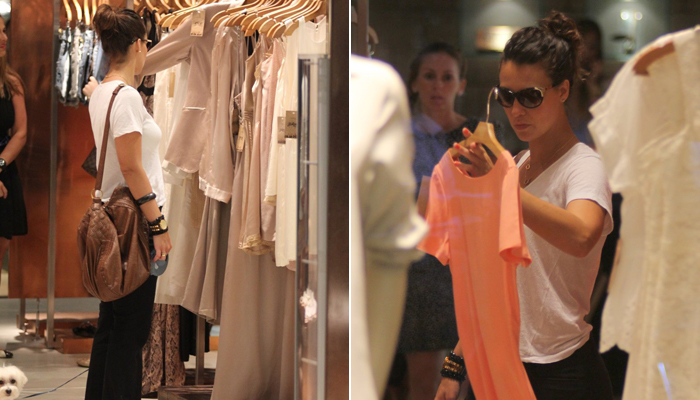 Camila Rodrigues faz compras com o namorado