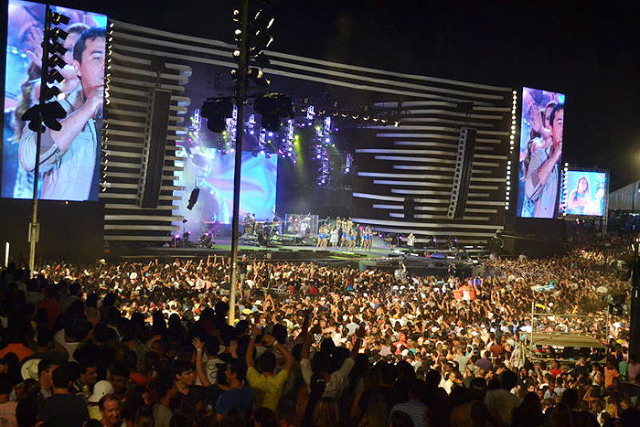 O público lotou o Parque de Exposições de Salvador no último dia de Festival de Verão