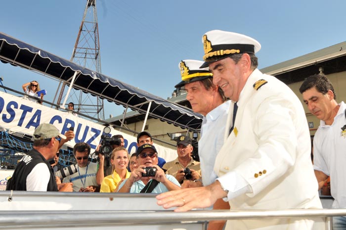 Roberto Carlos e o Comandante Michele di Gregorio