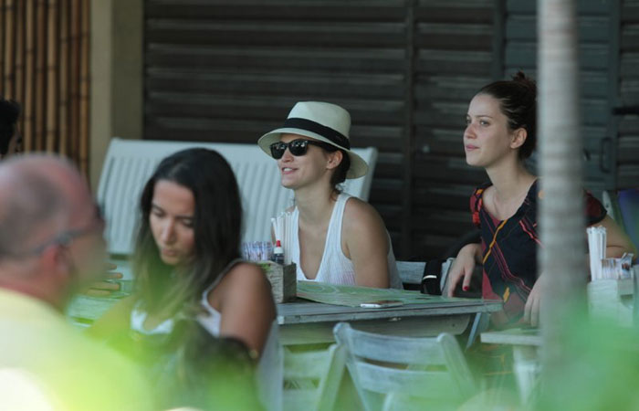 Nathalia Dill e Bianca Bin lancham juntas em restaurante do Rio - O Fuxico