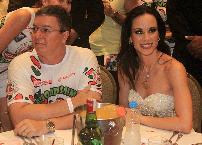 Ana Furtado e Boninho na feijoada da Grande Rio