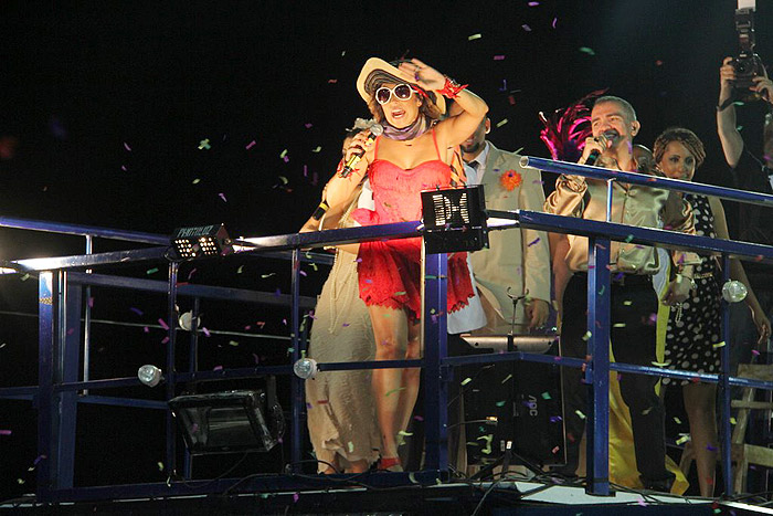 Daniela Mercury leva ópera ao Carnaval de Salvador.