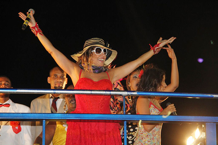 Daniela Mercury leva ópera ao Carnaval de Salvador.