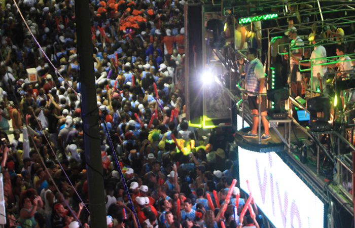 Xanddy homenageia Jorge Amado no Circuito Barra Ondina - O Fuxico