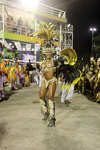 Desfile da Beija-Flor: Ex-BBB Jaqueline