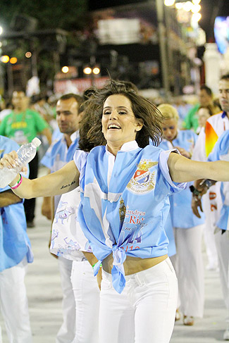 Desfile União da Ilha: Deborah Secco