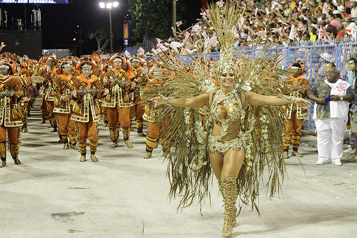 Desfile da Salgueiro: Viviane Araújo