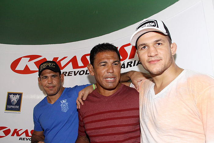 Lutadores do UFC também foram no camarote.