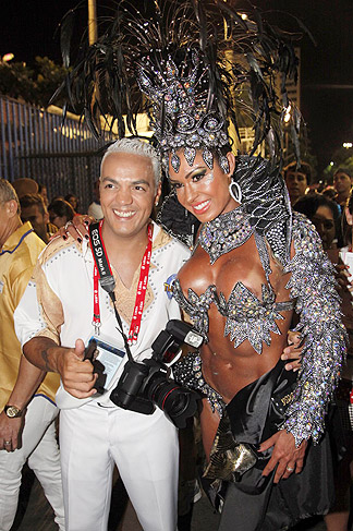 Desfile da Unidos da Tijuca: Gracyanne Barbosa e Belo