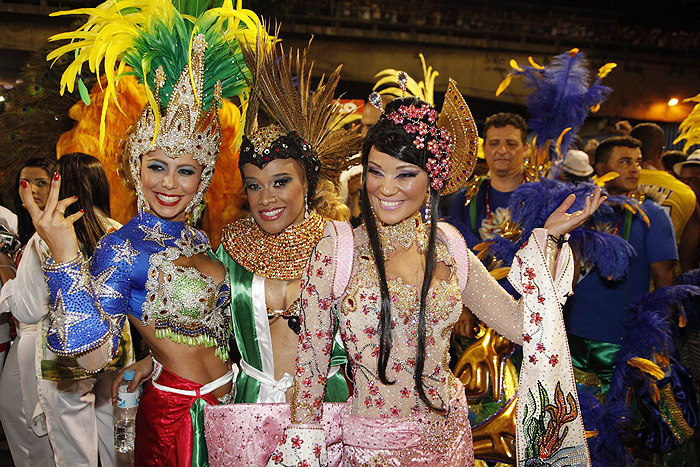 Desfile da Grande Rio: Simone Soares, Leilah Moreno e Geovanna Tominaga