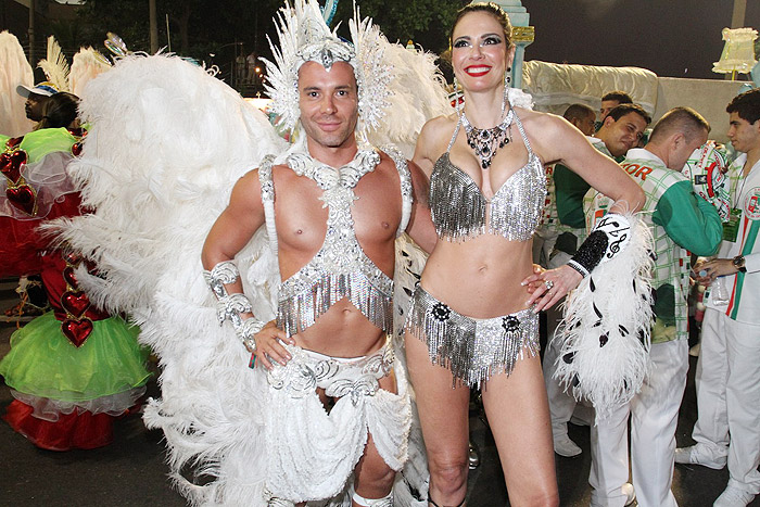 Desfile da Grande Rio: Luciana Gimenez e Mathes Mazzafera