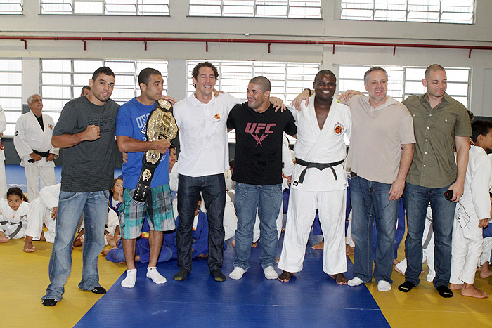 Flavio Canto em evento de UFC na Rocinha