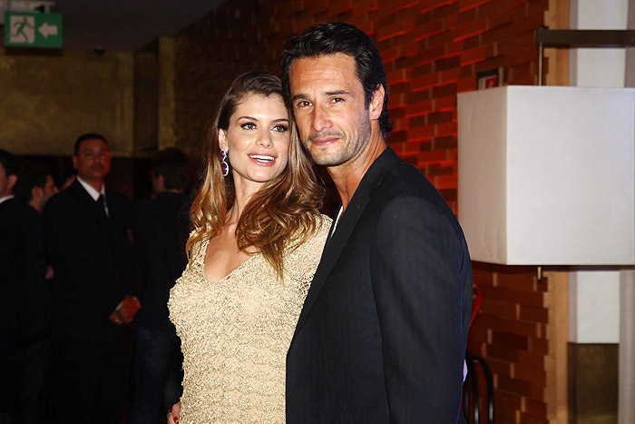  Rodrigo Santoro e Alinne Moraes 