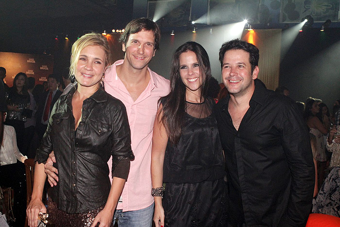 Adriana Esteves, Vladimir Brichta, Murilo Benício e a namorada. 