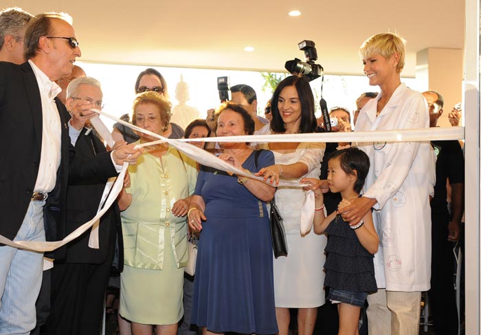 Xuxa e Gugu se encontram na inauguração de Hospital em Barretos 