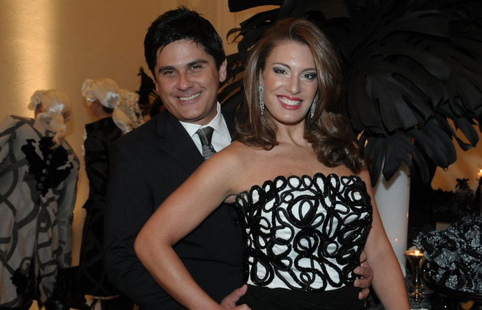 Cesar Filho e Elaine Mickelly comparecem em aniversario em São Paulo - O Fuxico