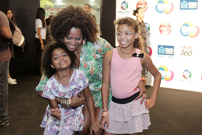 Rio Verão Festival: Adriana Bombom e as filhas