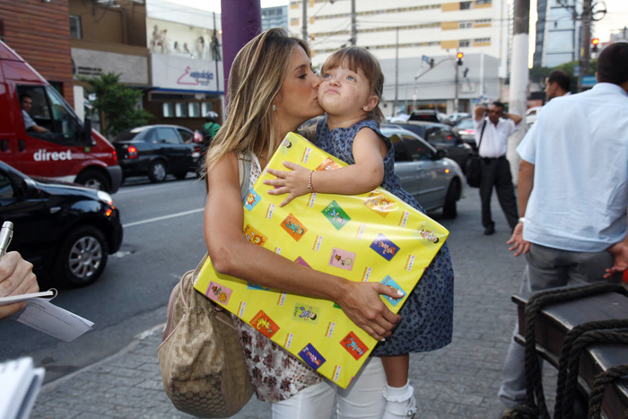 Emerson Fittipaldi comemora aniversário do filho, em São Paulo