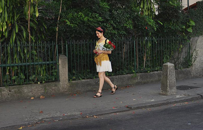  Leticia Sabatella caminha pela Gávea, no Rio e Janeiro