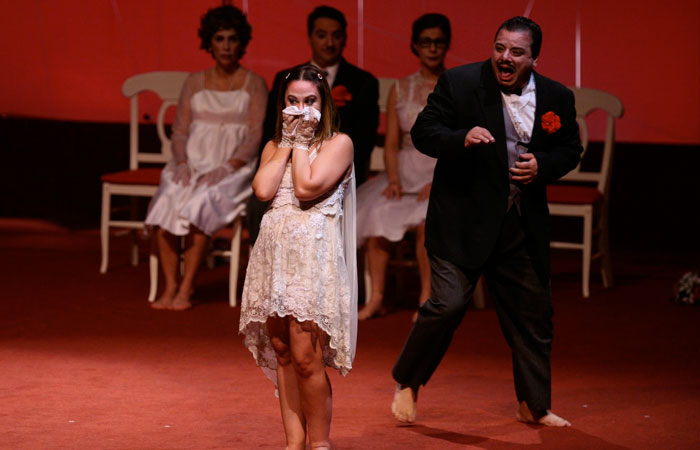 Guta Stresser encena peça teatral em Curitiba - O Fuxico