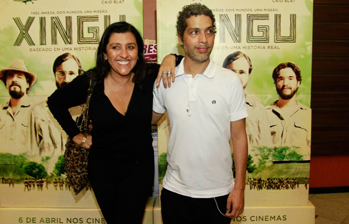 Glória Pires vai à pré-estreia de Xingu Ofuxico