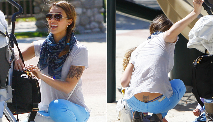  Jessica Alba exibe suas tatuagens em passeio com as filhas