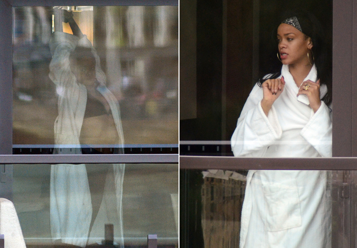 Rihanna é flagrada só de roupão em quarto de hotel na Austrália