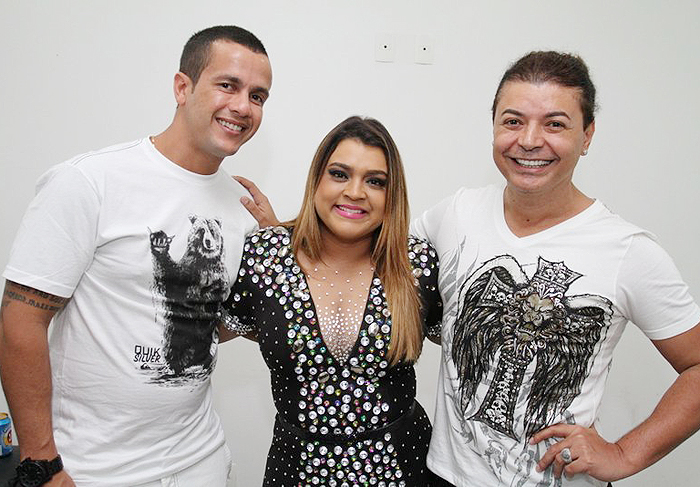 David Brasil encontra sister desistente em show de Preta Gil