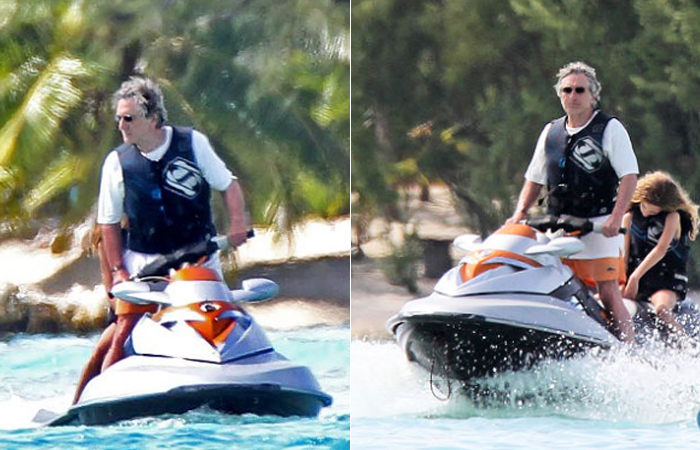 Robert De Niro mostra seu lado radical ao pilotar jet-ski 