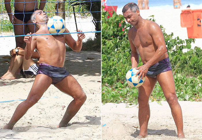Romário joga futevôlei em praia carioca
