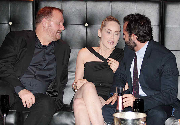  Sharon Stone é a estrela de evento em São Paulo