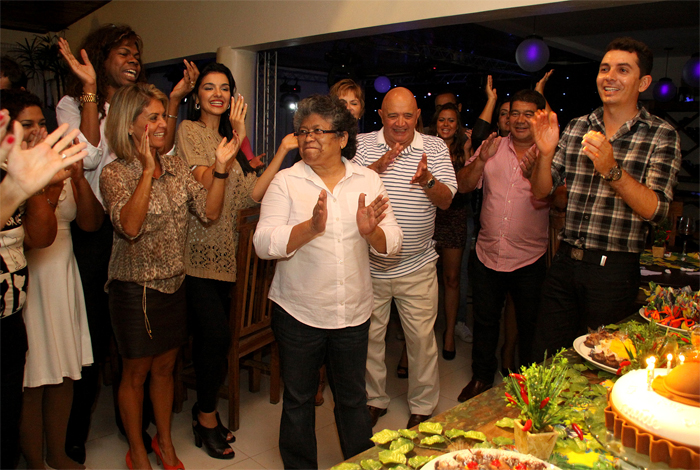 Marlene Mattos comemora aniversário, no Rio