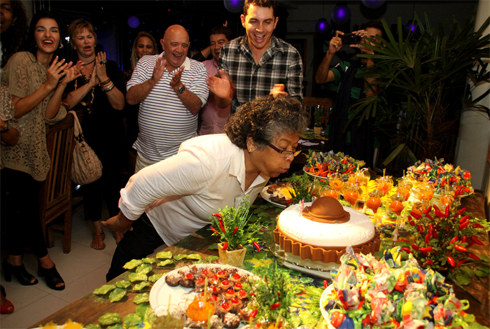 Marlene Mattos comemora aniversário, no Rio