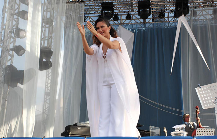 Linda, Maria Rita arrasa em show no Parque da Juventude - O Fuxico