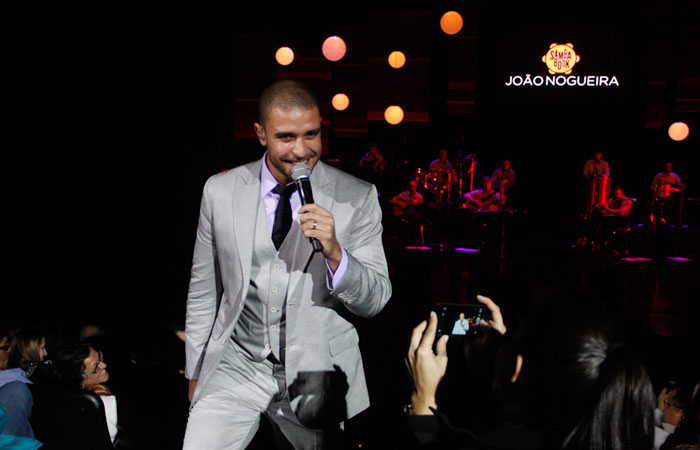 Diogo Nogueira mostra seu talento no Auditório Ibirapuera - O Fuxico