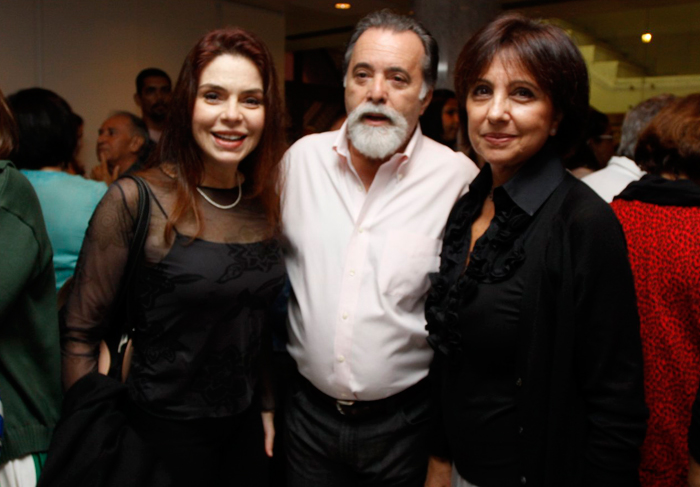 Tony Ramos leva a mulher ao teatro, no Rio