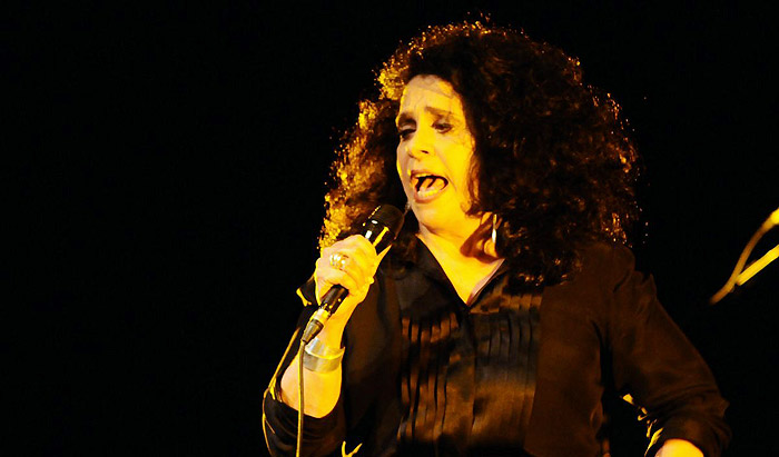 Gal Costa.