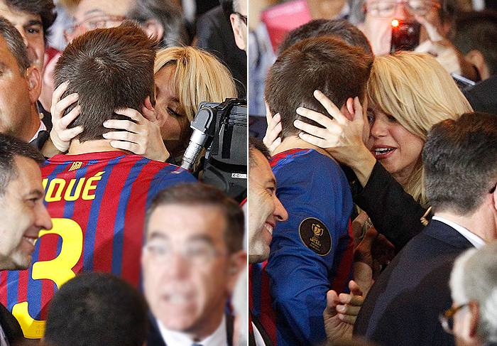 Shakira dá beijo em Piqué após jogo do Barcelona