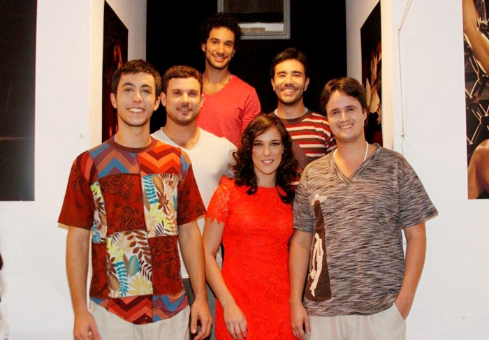 Adriana Birolli vira produtora de banda de Curitiba