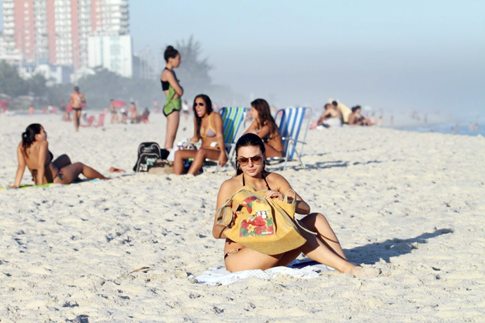 A praia estava vazia na tarde desta quarta-feira