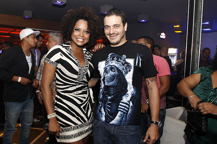 Adriana Bombom e Rafael Oliveira